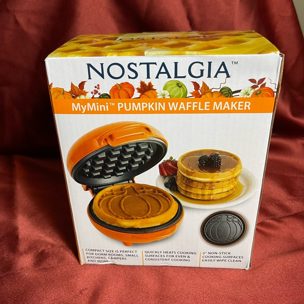 Halloween Pumpkin Mini Waffle Maker